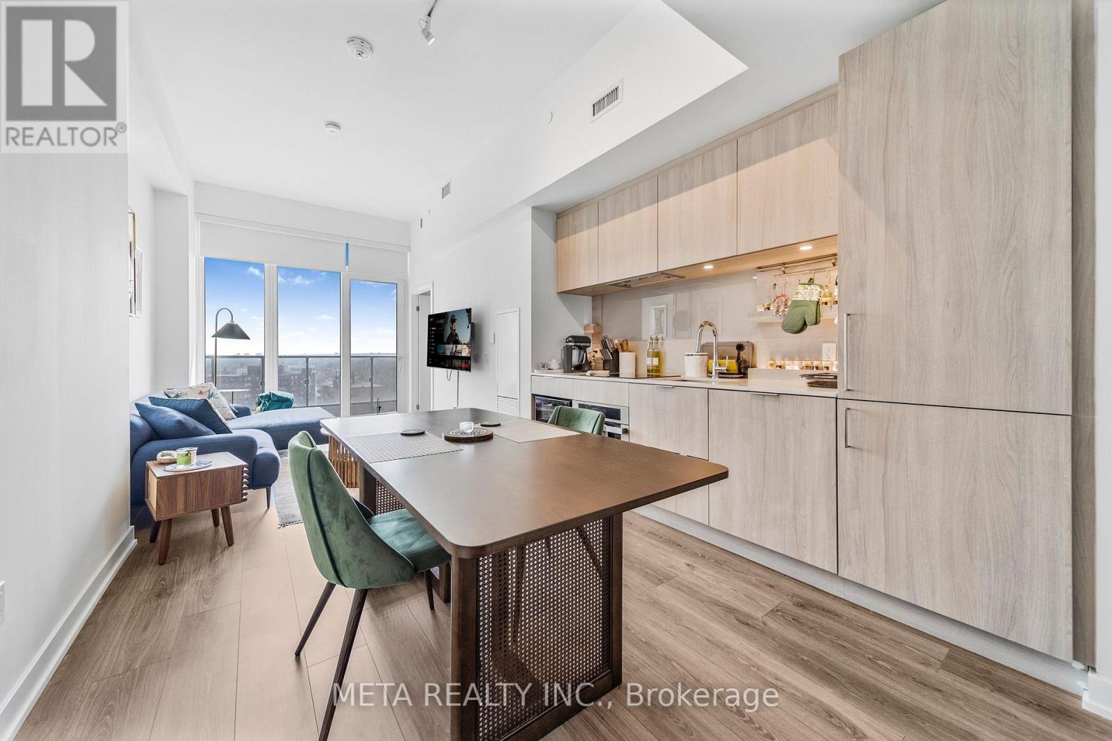 1412 - 28 Ann Street, Mississauga, Ontario  L5G 3G1 - Photo 8 - W12679640