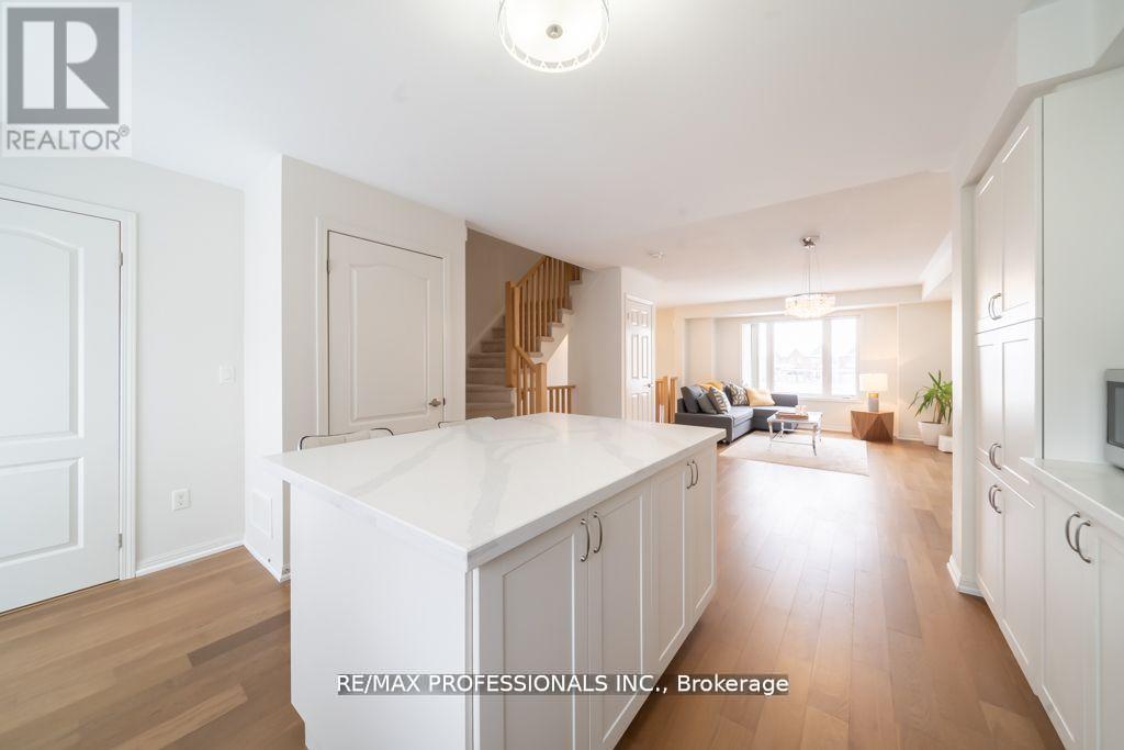 7 - 3135 Boxford Crescent, Mississauga, Ontario  L5M 0P4 - Photo 10 - W12679644