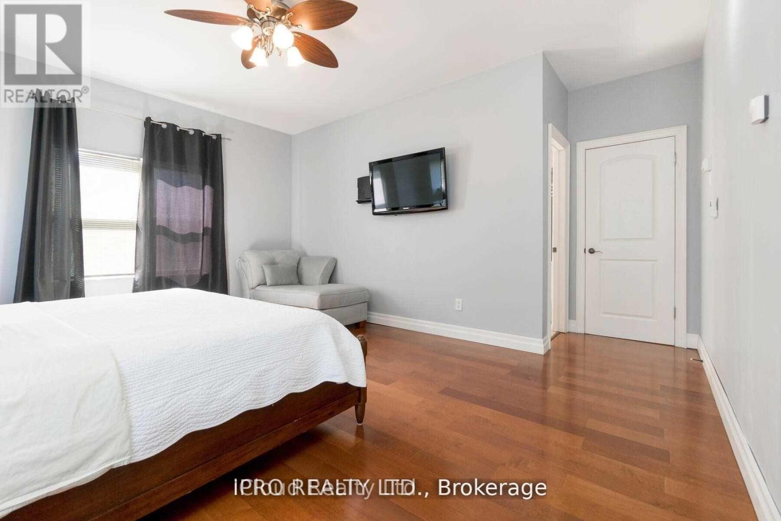 18 Sunset Boulevard, Brampton, Ontario  L6X 1W8 - Photo 26 - W12679662