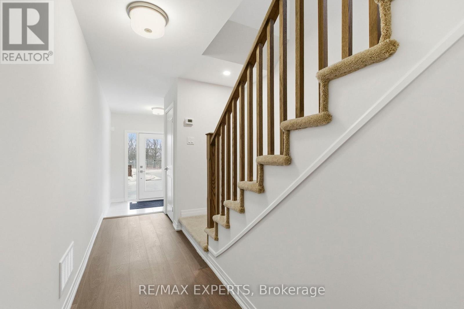 33 - 660 Colborne Street W, Brantford, Ontario  N3T 0Y1 - Photo 5 - X12679610