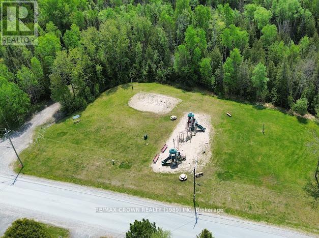 7 Hillcrest Drive, Temagami, Ontario  P0H 2H0 - Photo 9 - X12679576