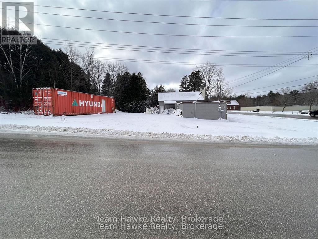 156 Robert Street, Penetanguishene, Ontario  L9M 1P8 - Photo 6 - S12679898