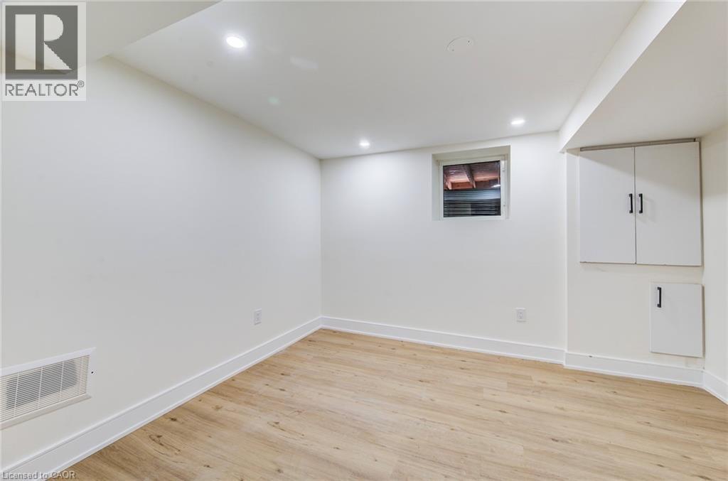 117 Secord Avenue, Kitchener, Ontario  N2B 2L3 - Photo 39 - 40794347