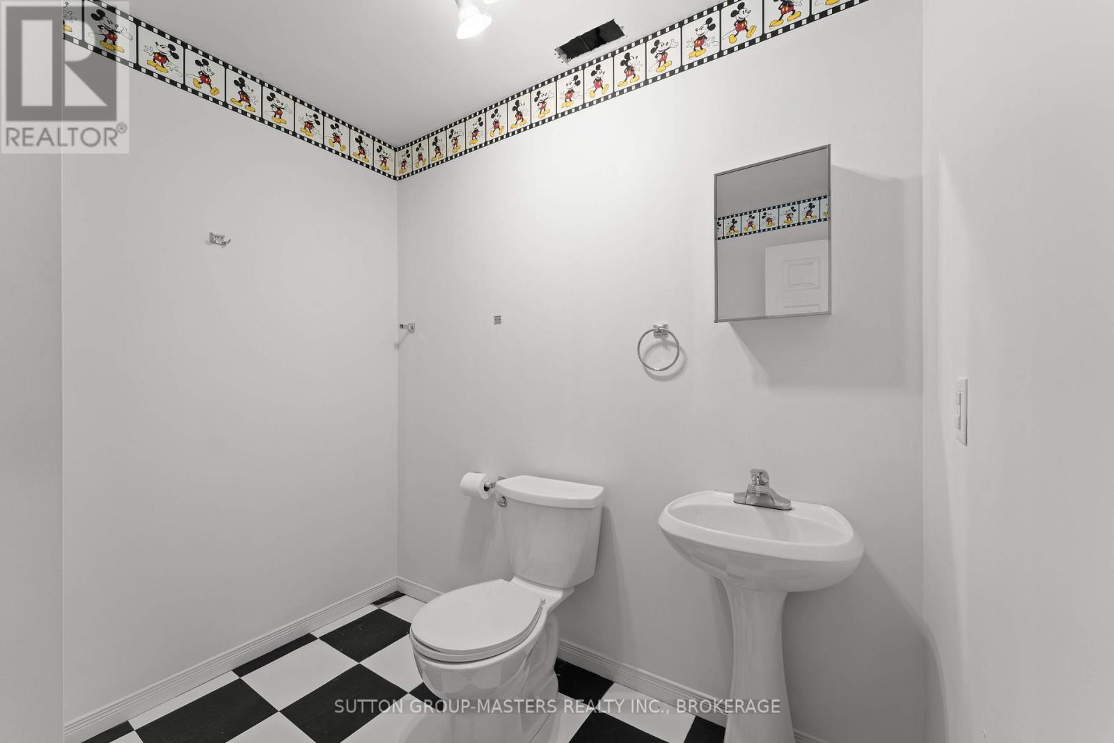 597 Forest Hill Drive W, Kingston (South Of Taylor-Kidd Blvd), Ontario  K7M 7N6 - Photo 42 - X12679882