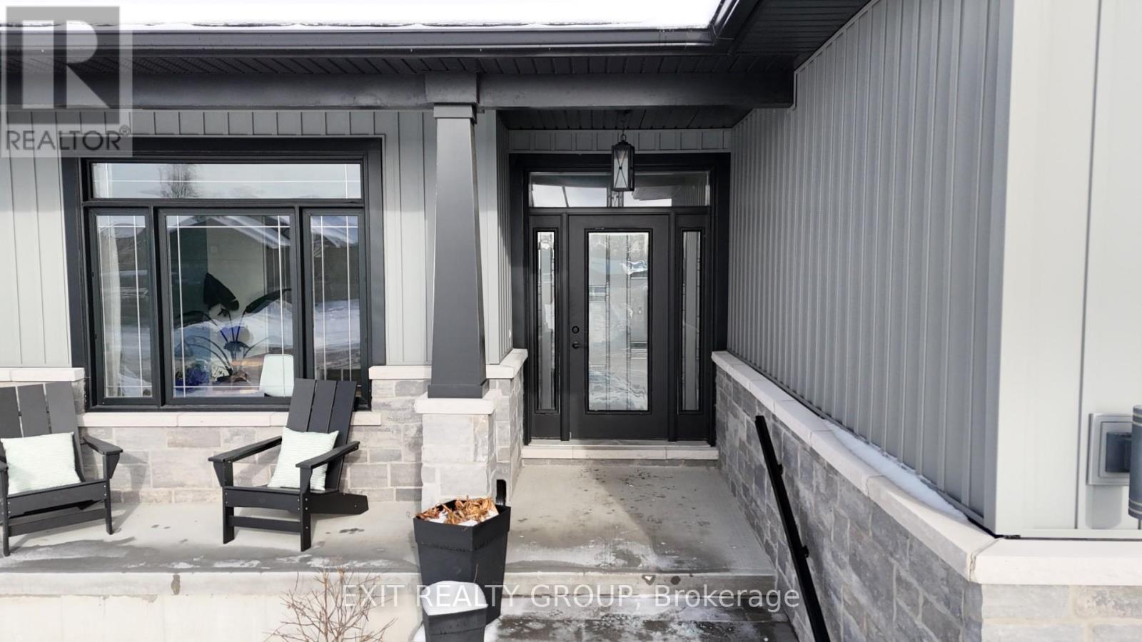 35 Schmidt Way, Quinte West, Ontario  K8V 0L5 - Photo 3 - X12679810