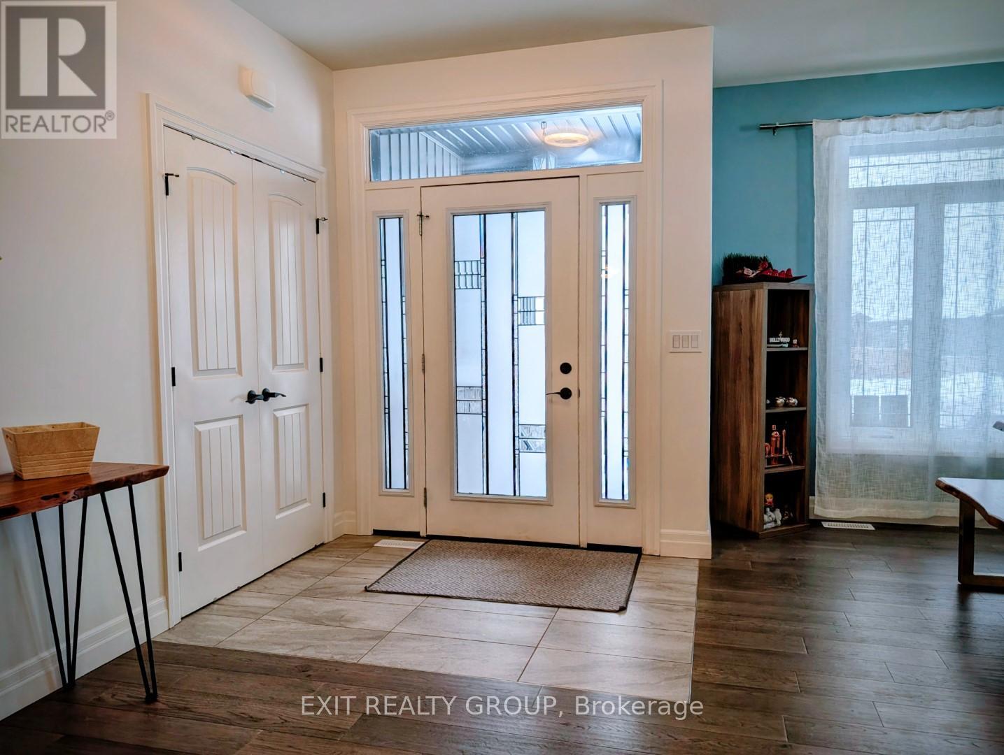 35 Schmidt Way, Quinte West, Ontario  K8V 0L5 - Photo 6 - X12679810