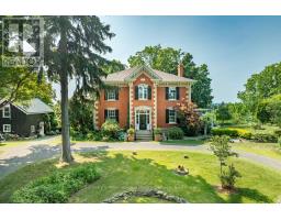 22 HAUSER PLACE, Hamilton, Ontario