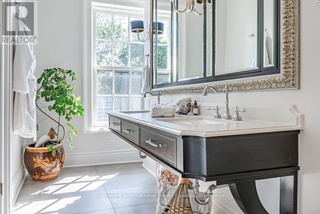 22 Hauser Place, Hamilton, Ontario  L9H 5E1 - Photo 25 - X12679846