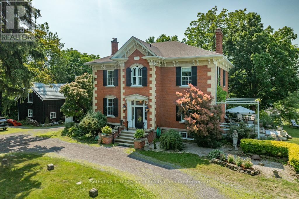 22 Hauser Place, Hamilton, Ontario  L9H 5E1 - Photo 3 - X12679846