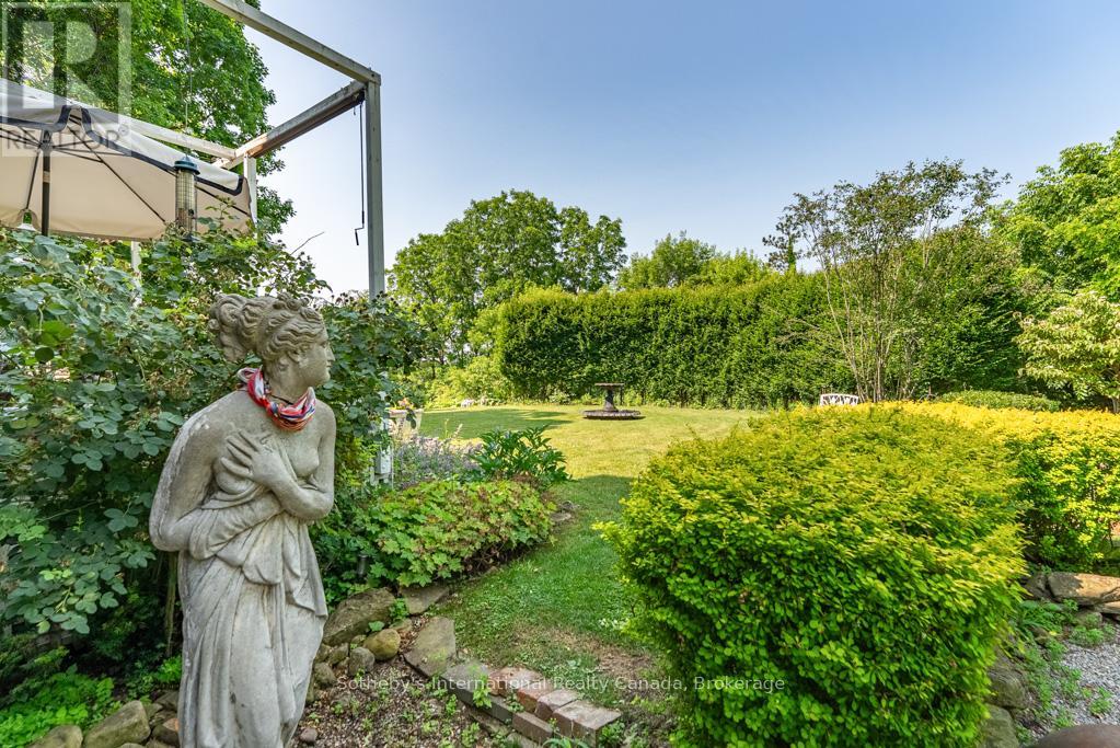 22 Hauser Place, Hamilton, Ontario  L9H 5E1 - Photo 48 - X12679846