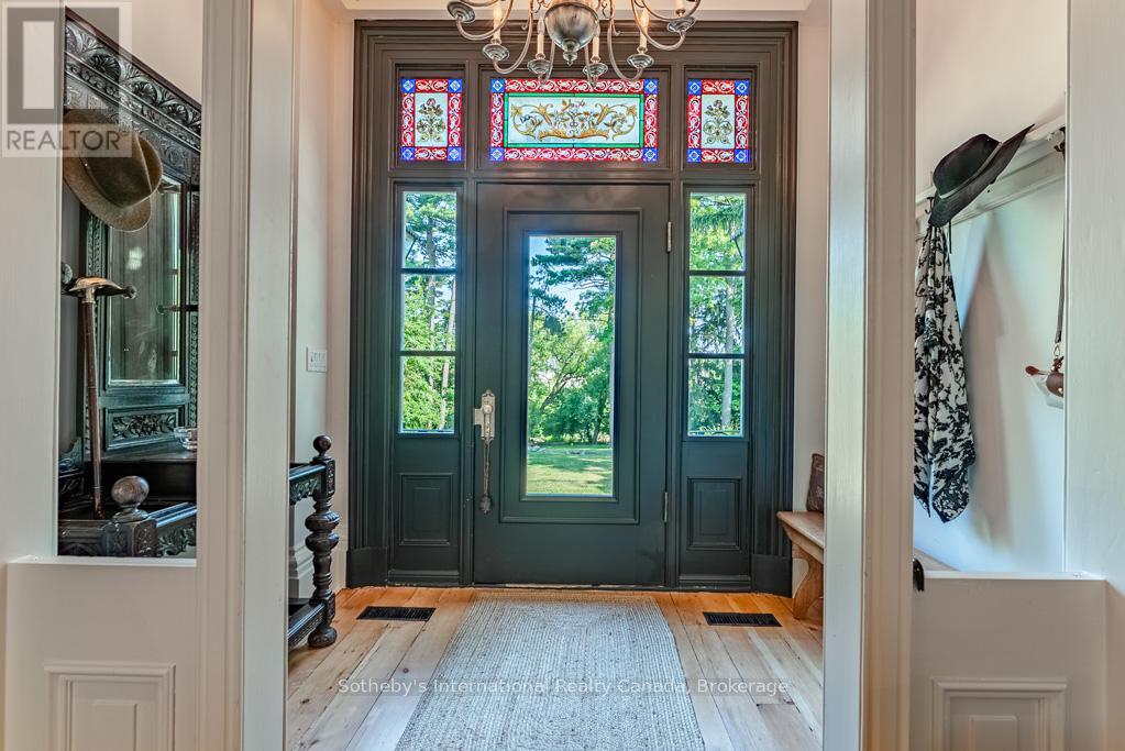 22 Hauser Place, Hamilton, Ontario  L9H 5E1 - Photo 9 - X12679846