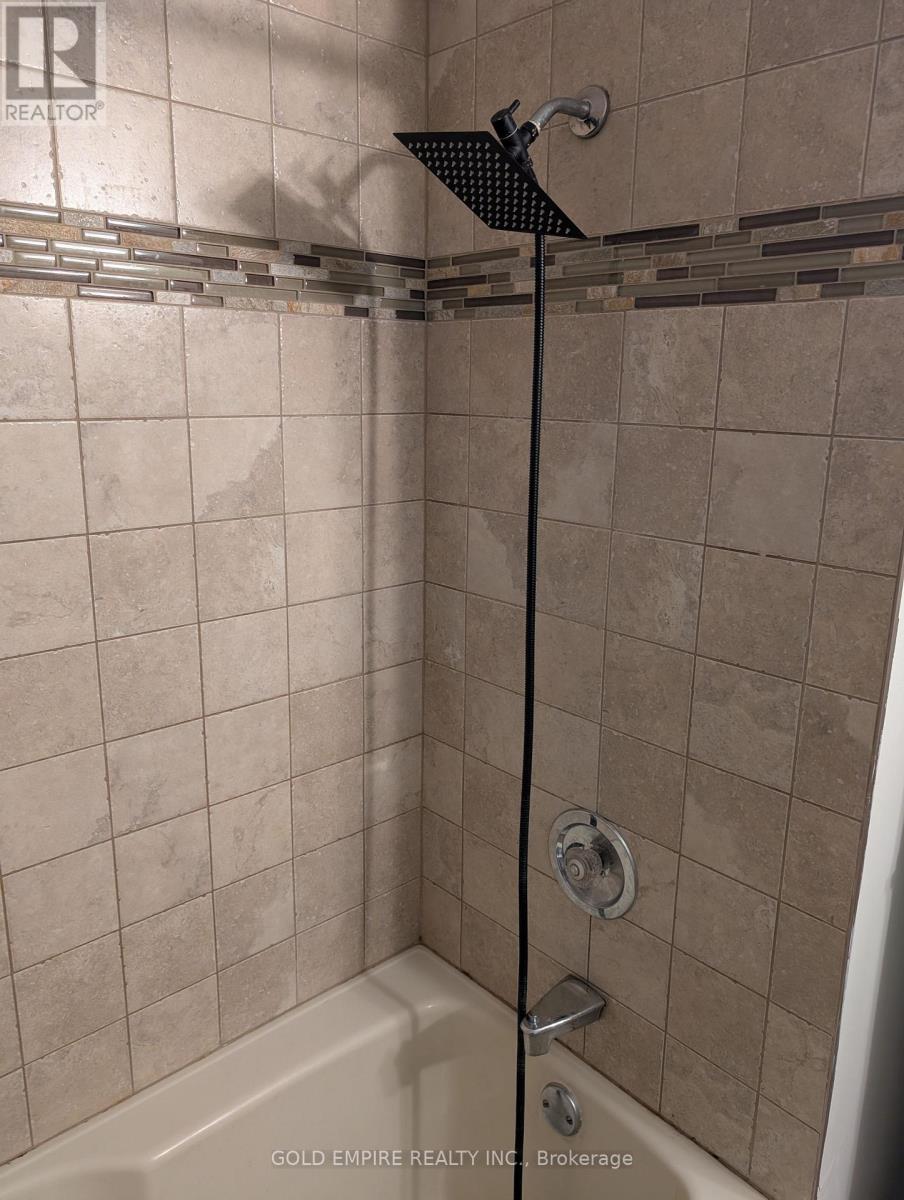 105 Augusta Crescent, London South, Ontario  N6E 2C9 - Photo 13 - X12679818