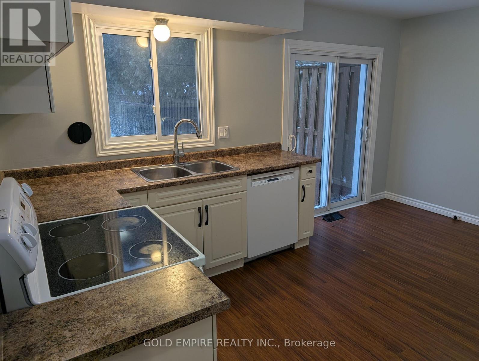 105 Augusta Crescent, London South, Ontario  N6E 2C9 - Photo 4 - X12679818