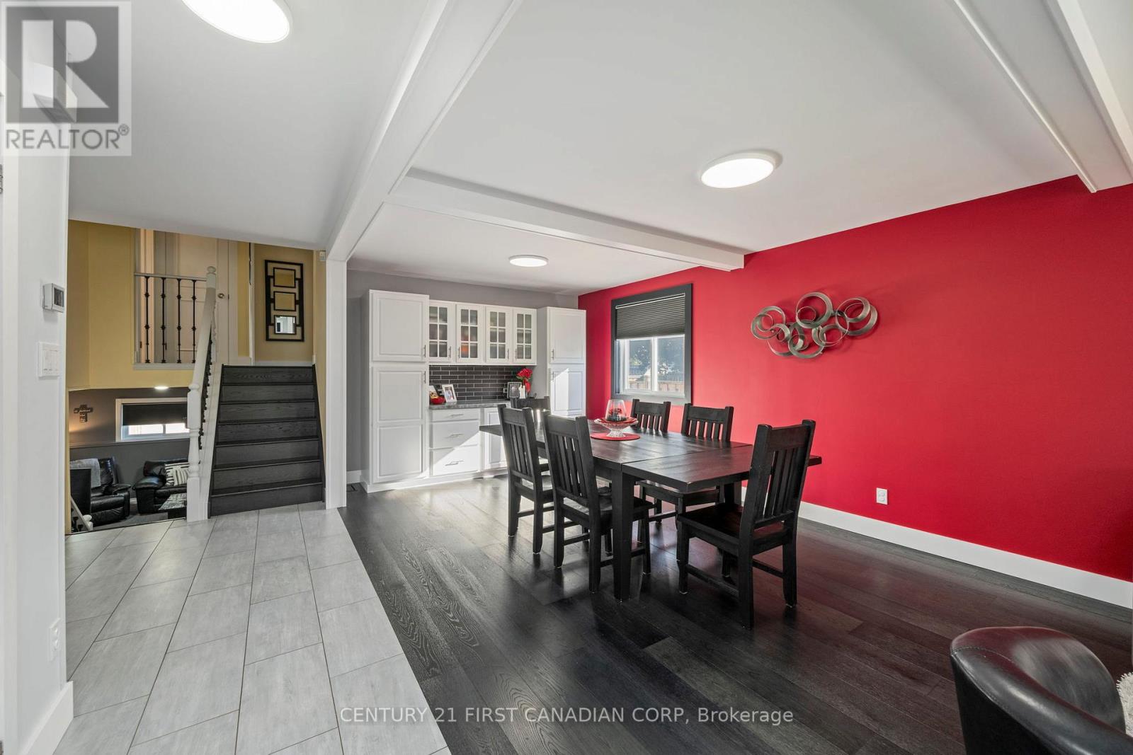 10 Danielle Crescent, London East, Ontario  N5W 5Z1 - Photo 9 - X12679980