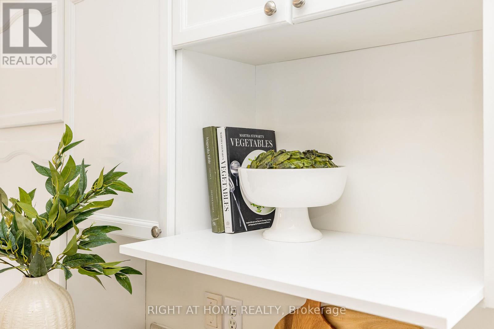 117 Kincardine Drive, Ottawa, Ontario  K2V 1B1 - Photo 14 - X12679688