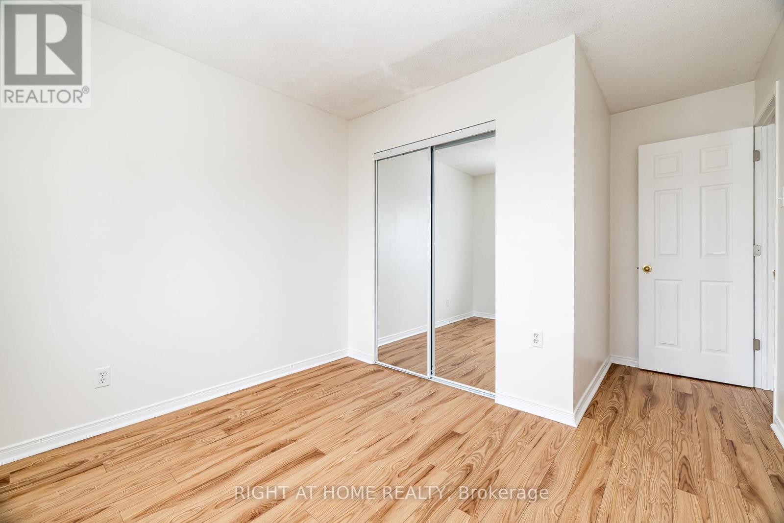 117 Kincardine Drive, Ottawa, Ontario  K2V 1B1 - Photo 26 - X12679688