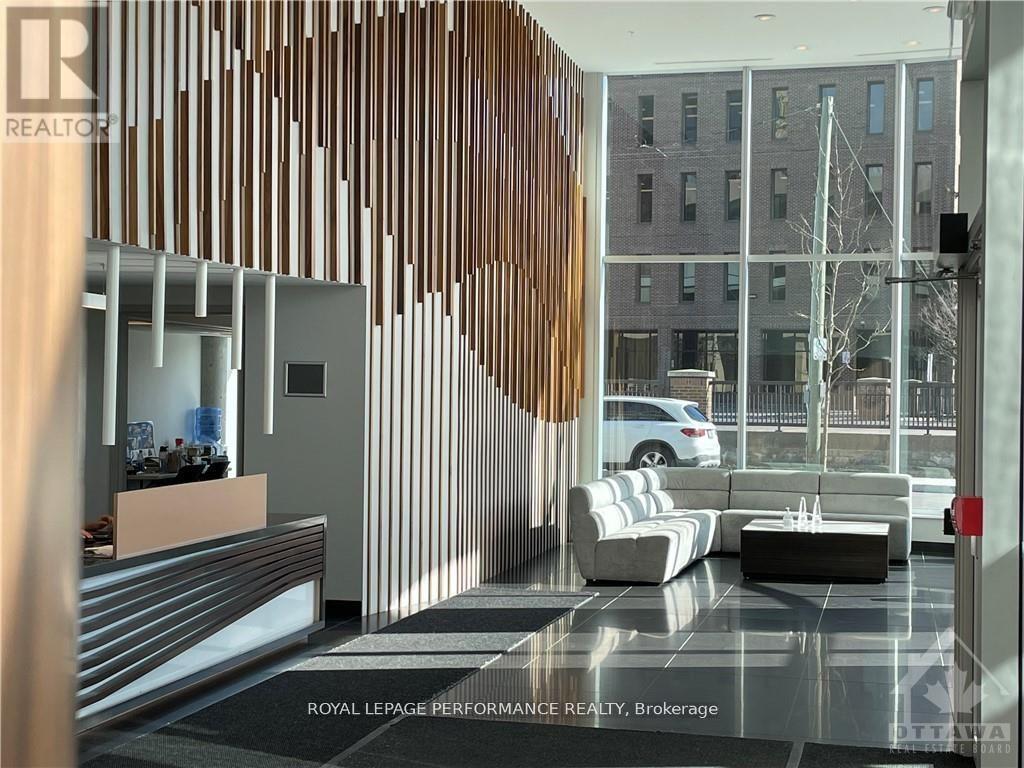 1306 - 805 Carling Avenue, Ottawa, Ontario  K1S 5W9 - Photo 3 - X12679900