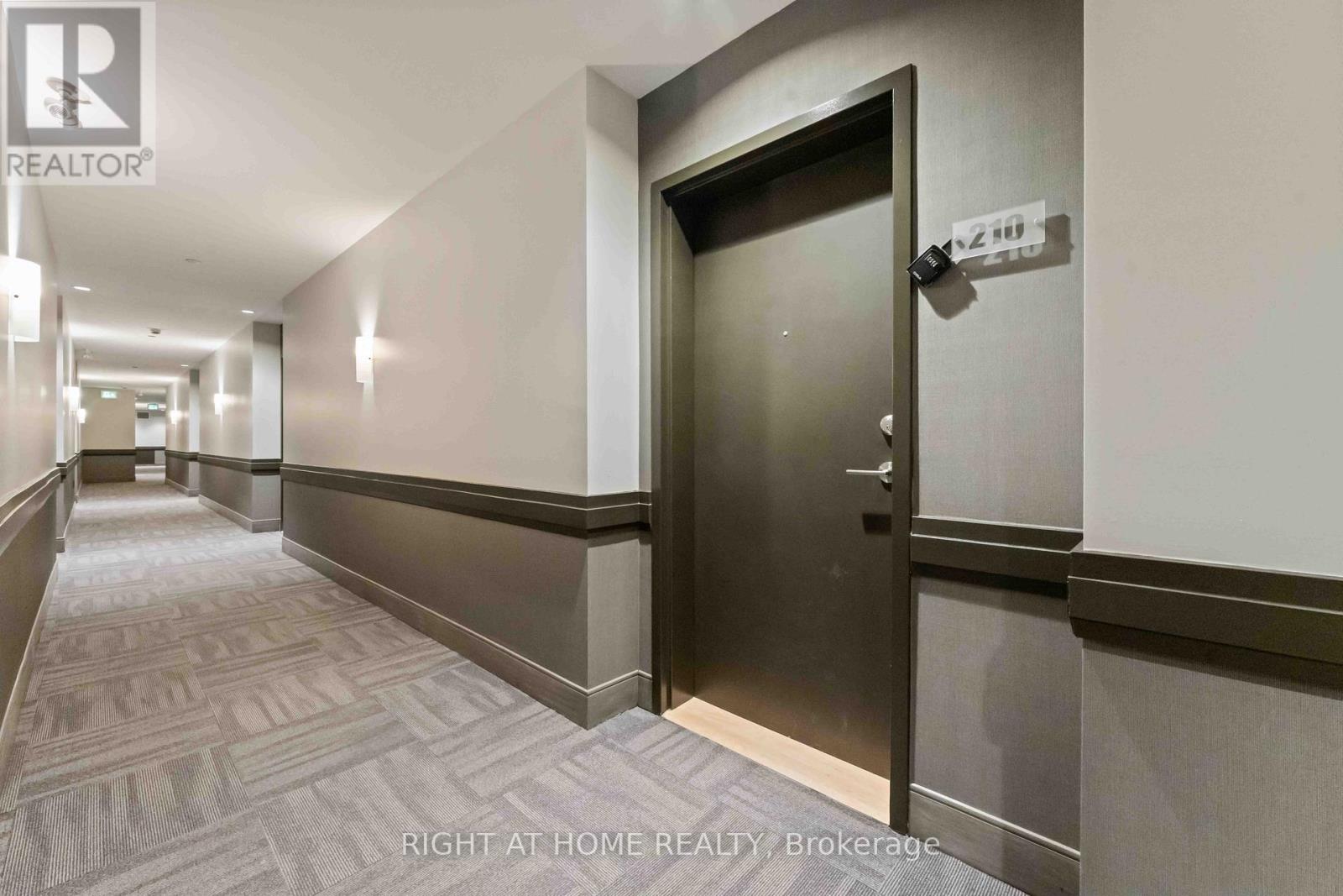 210 - 120 Prestige Circle, Ottawa, Ontario  K4A 1B4 - Photo 7 - X12679916