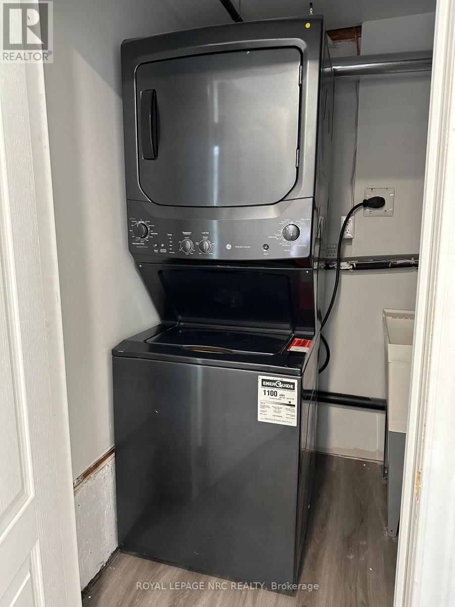 158 Keefer Road, Thorold, Ontario  L2V 4N9 - Photo 8 - X12638376