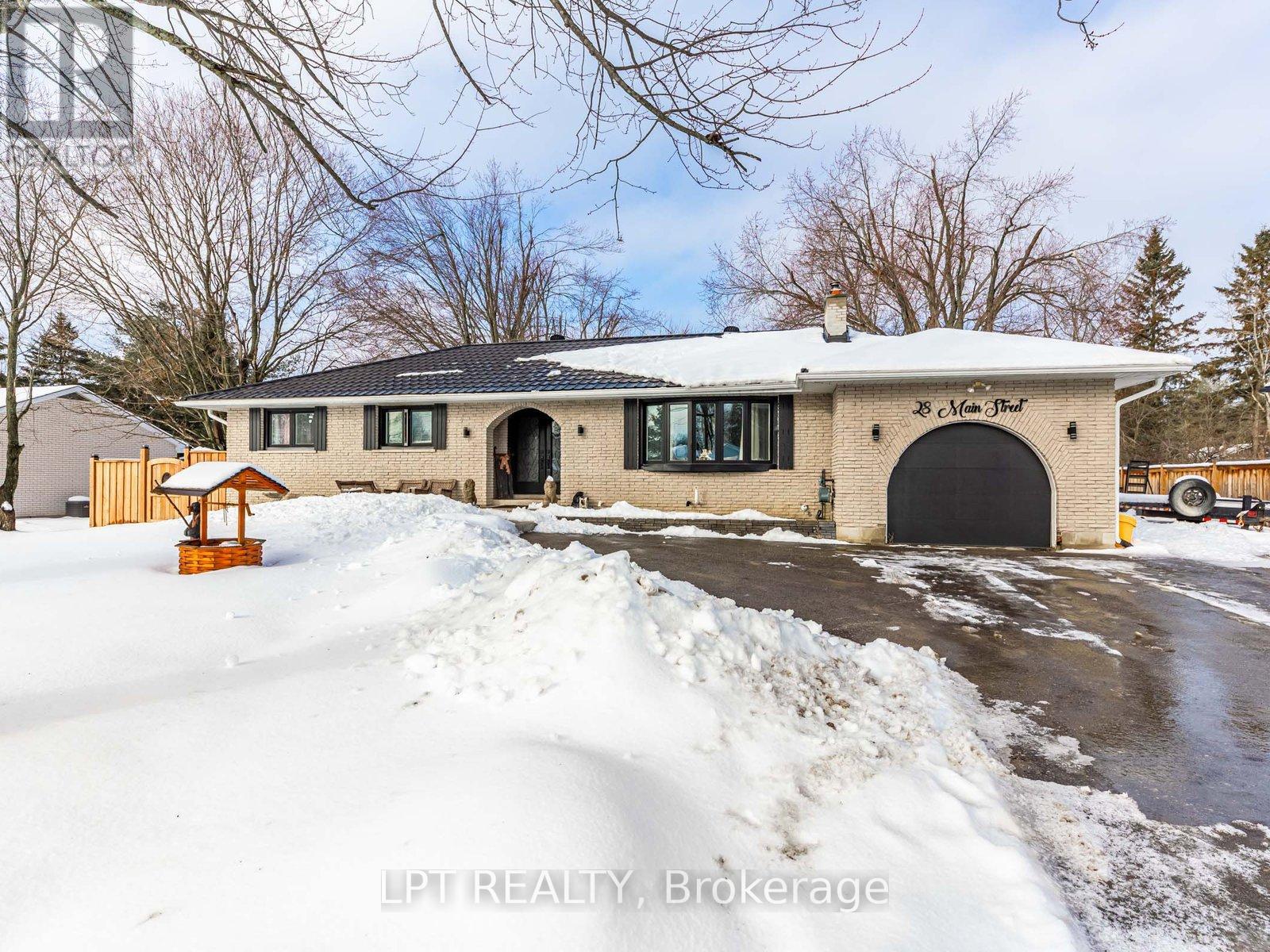 28 Main Street, Georgina (Pefferlaw), Ontario  L0E 1N0 - Photo 1 - N12672416