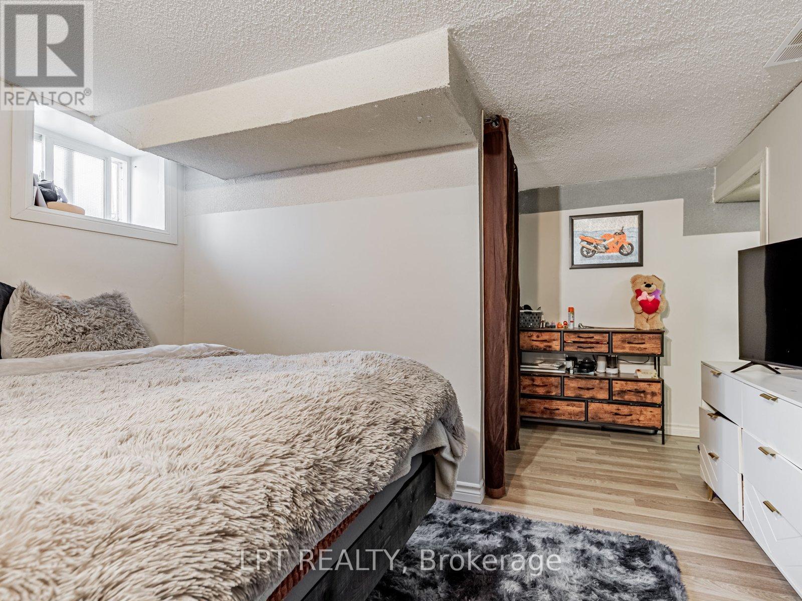 28 Main Street, Georgina (Pefferlaw), Ontario  L0E 1N0 - Photo 20 - N12672416