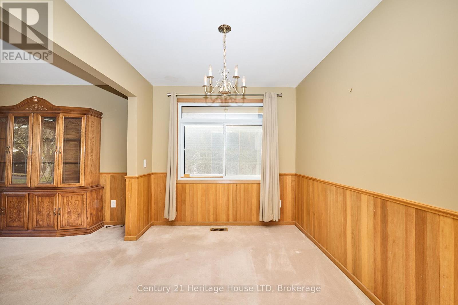 55 Windward Street, St. Catharines, Ontario  L2M 4B9 - Photo 11 - X12679710