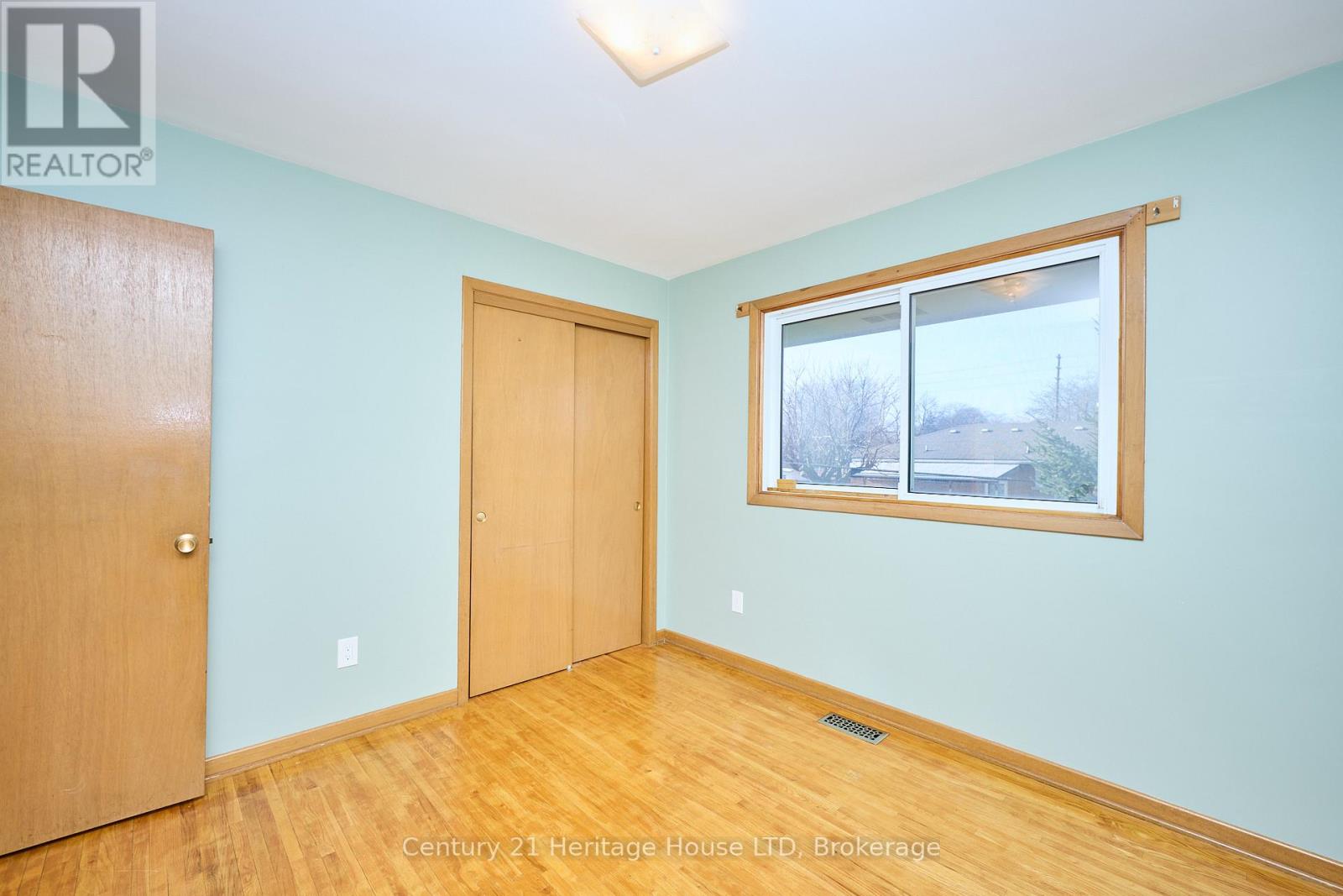 55 Windward Street, St. Catharines, Ontario  L2M 4B9 - Photo 15 - X12679710