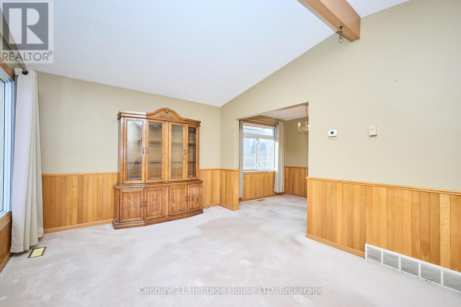 55 Windward Street, St. Catharines, Ontario  L2M 4B9 - Photo 8 - X12679710