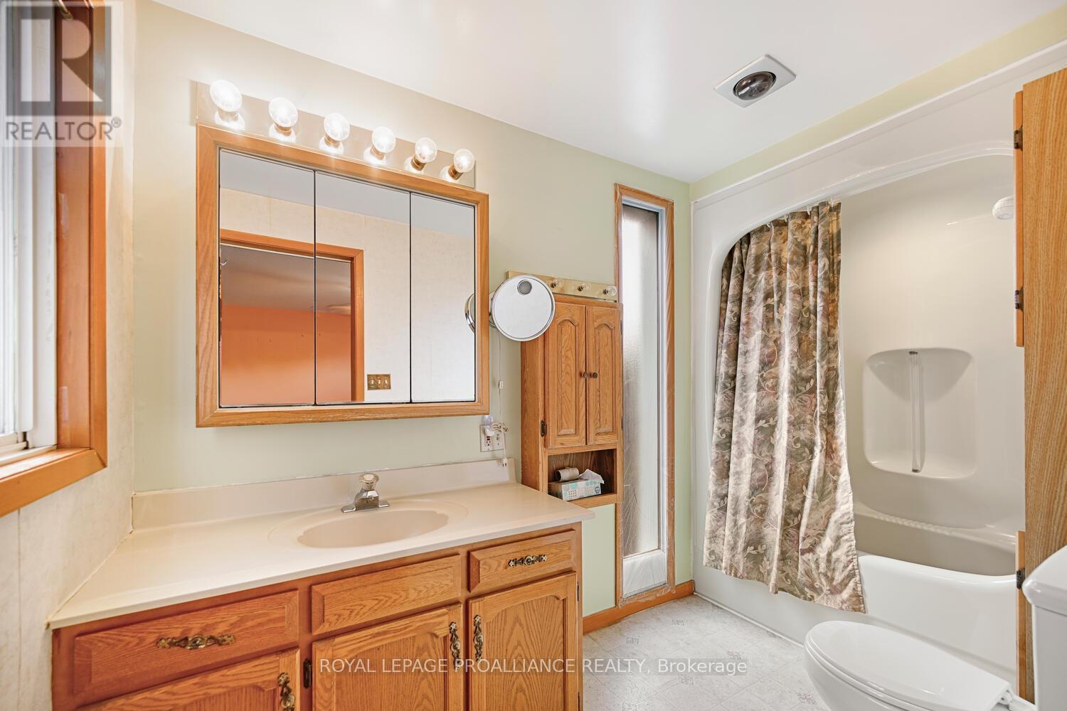 14 Davison Avenue, Brockville, Ontario  K6V 3C2 - Photo 30 - X12679982