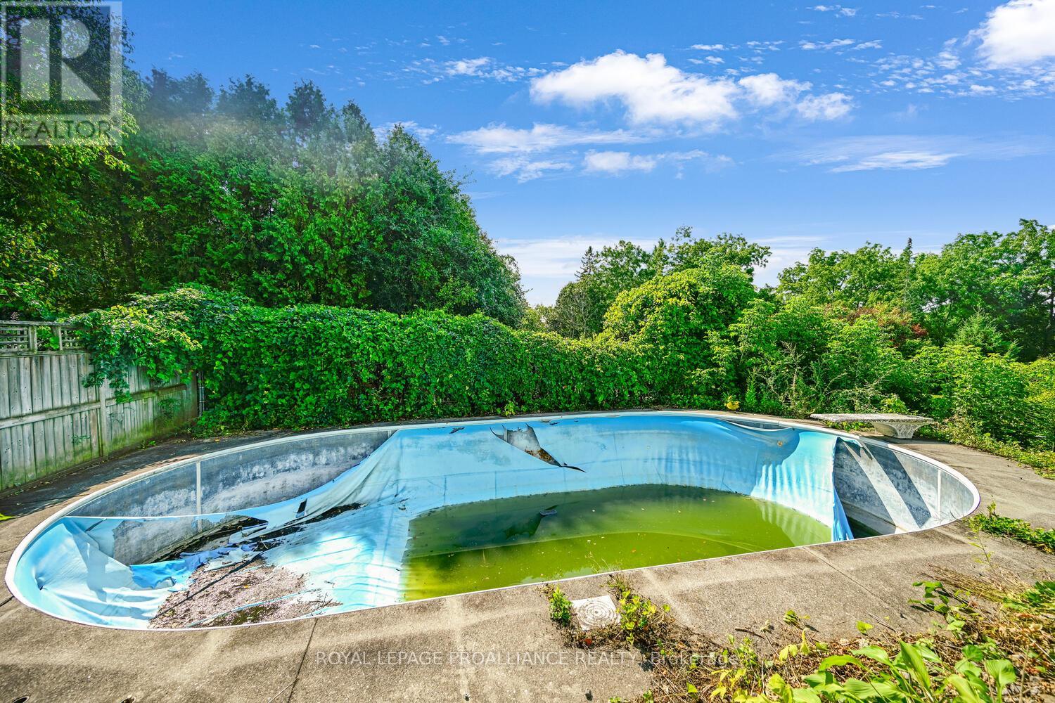 14 Davison Avenue, Brockville, Ontario  K6V 3C2 - Photo 4 - X12679982