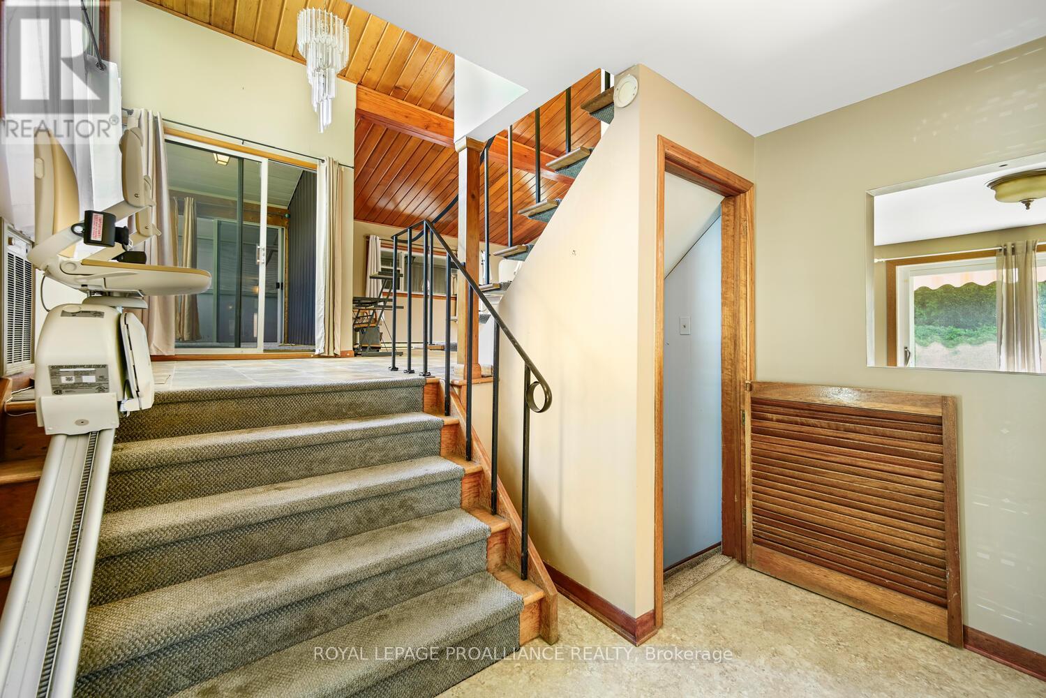 14 Davison Avenue, Brockville, Ontario  K6V 3C2 - Photo 8 - X12679982