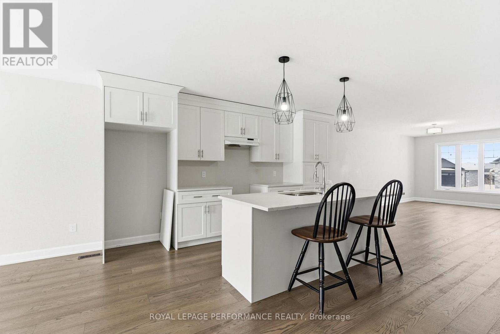 2305 Watson Crescent, Cornwall, Ontario  K6H 0H5 - Photo 12 - X12679852