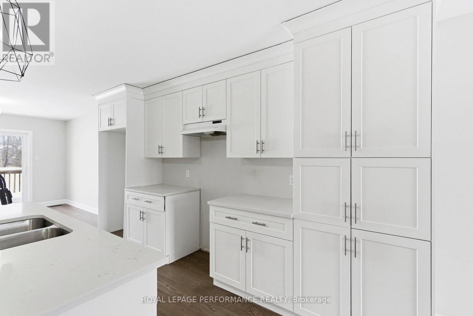 2305 Watson Crescent, Cornwall, Ontario  K6H 0H5 - Photo 13 - X12679852