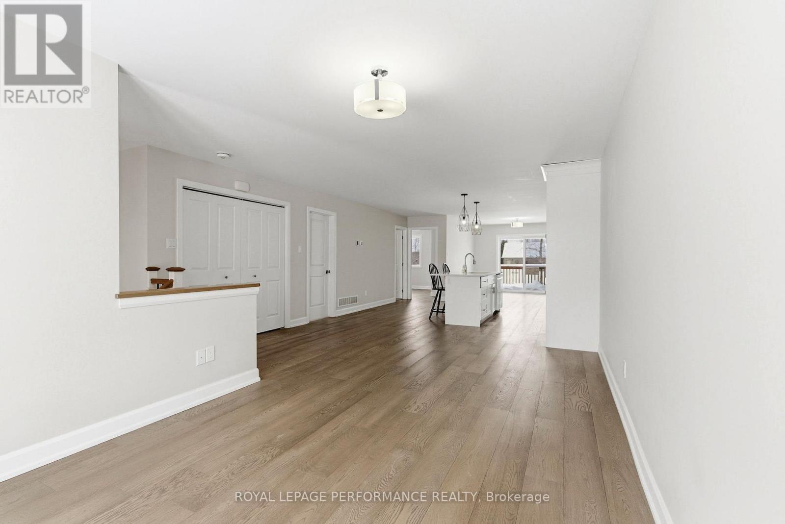 2305 Watson Crescent, Cornwall, Ontario  K6H 0H5 - Photo 9 - X12679852