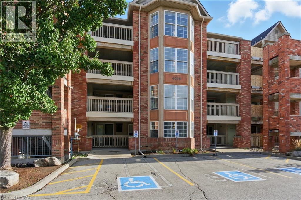 4013 KILMER Drive Unit# 201, Burlington, Ontario