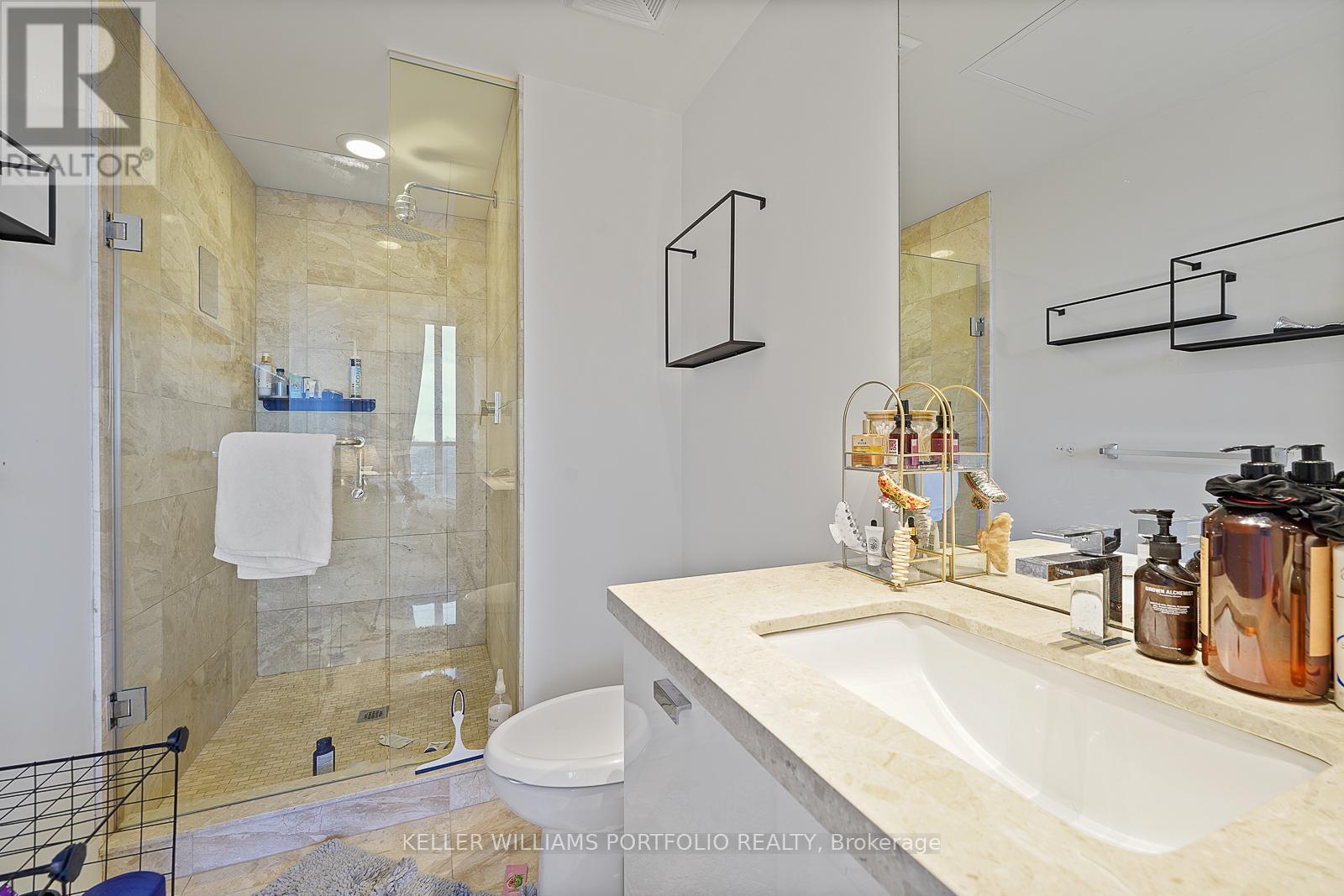 2106 - 32 Davenport Road, Toronto, Ontario  M5R 0B5 - Photo 25 - C12679668