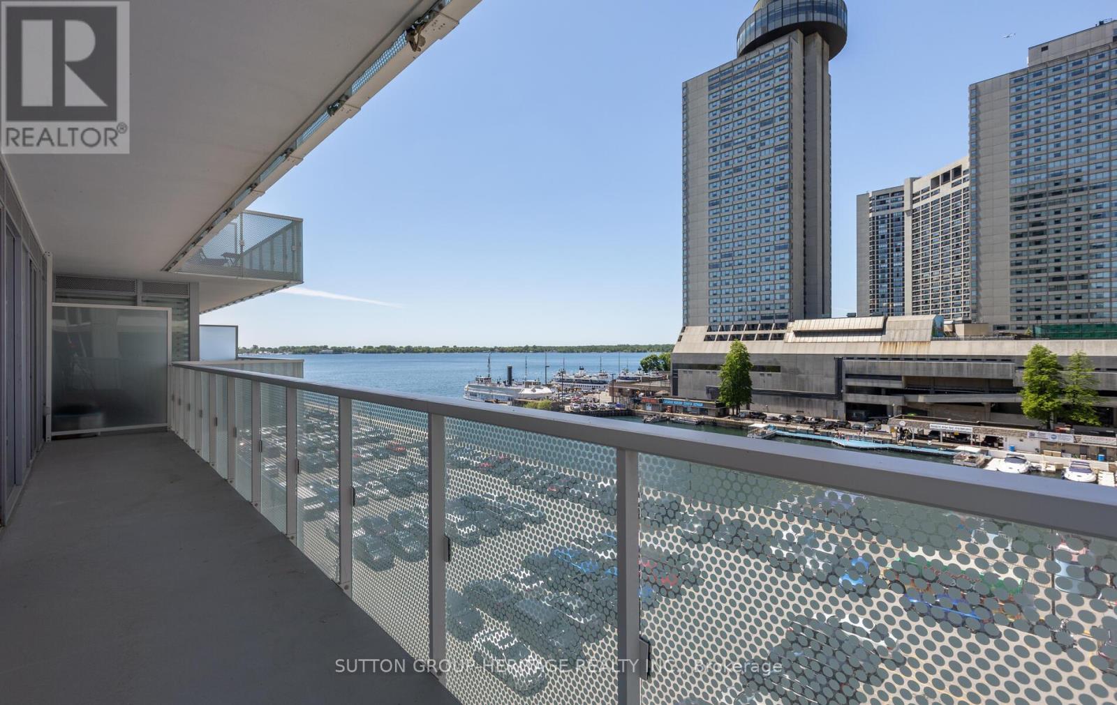 520 - 15 Queen's Quay E, Toronto, Ontario  M4J 1Y1 - Photo 17 - C12679686