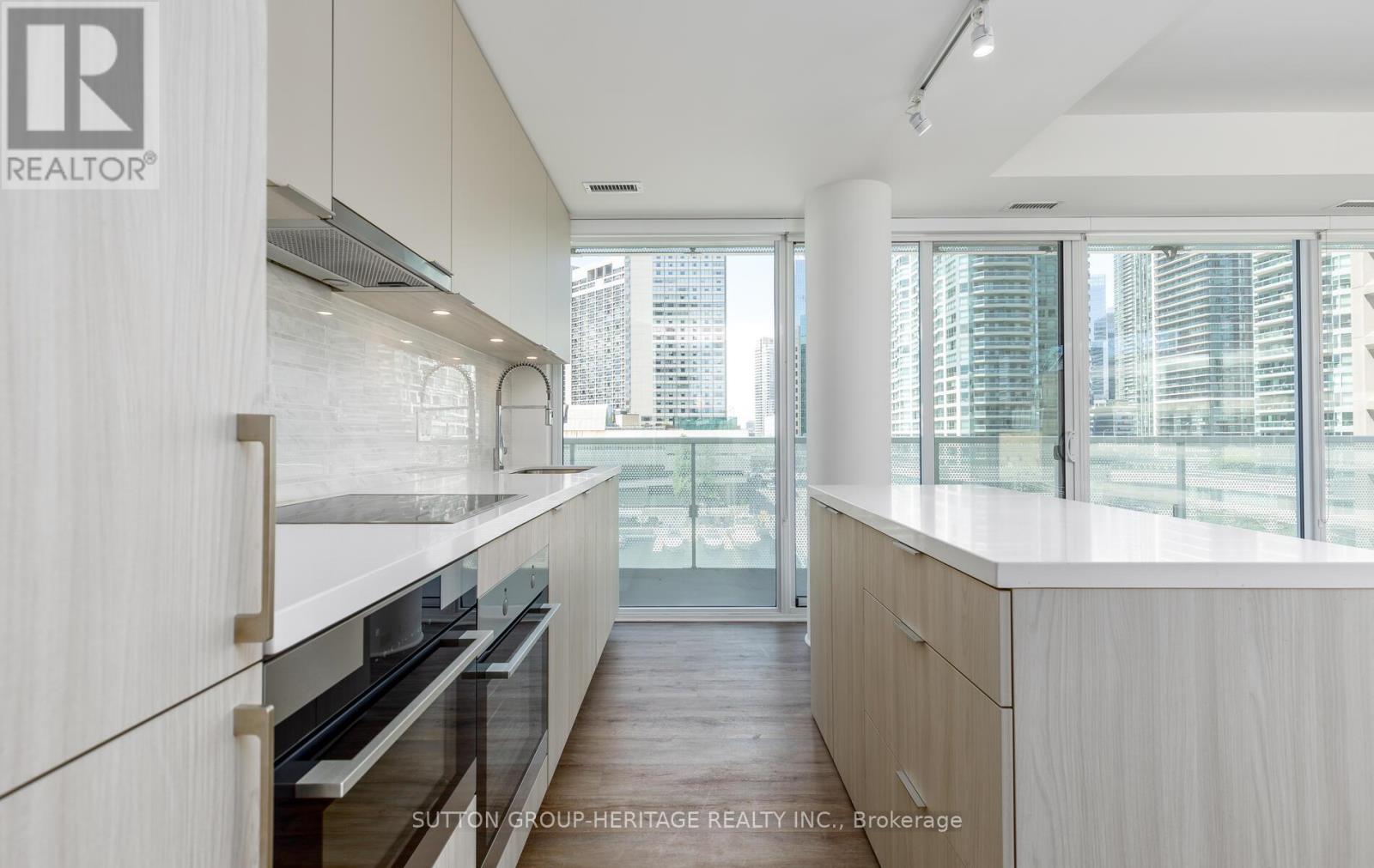 520 - 15 Queen's Quay E, Toronto, Ontario  M4J 1Y1 - Photo 5 - C12679686