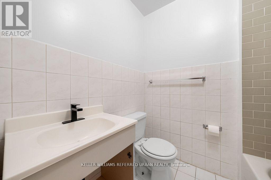 Main - 46 Concord Avenue, Toronto, Ontario  M6H 2P1 - Photo 22 - C12679718