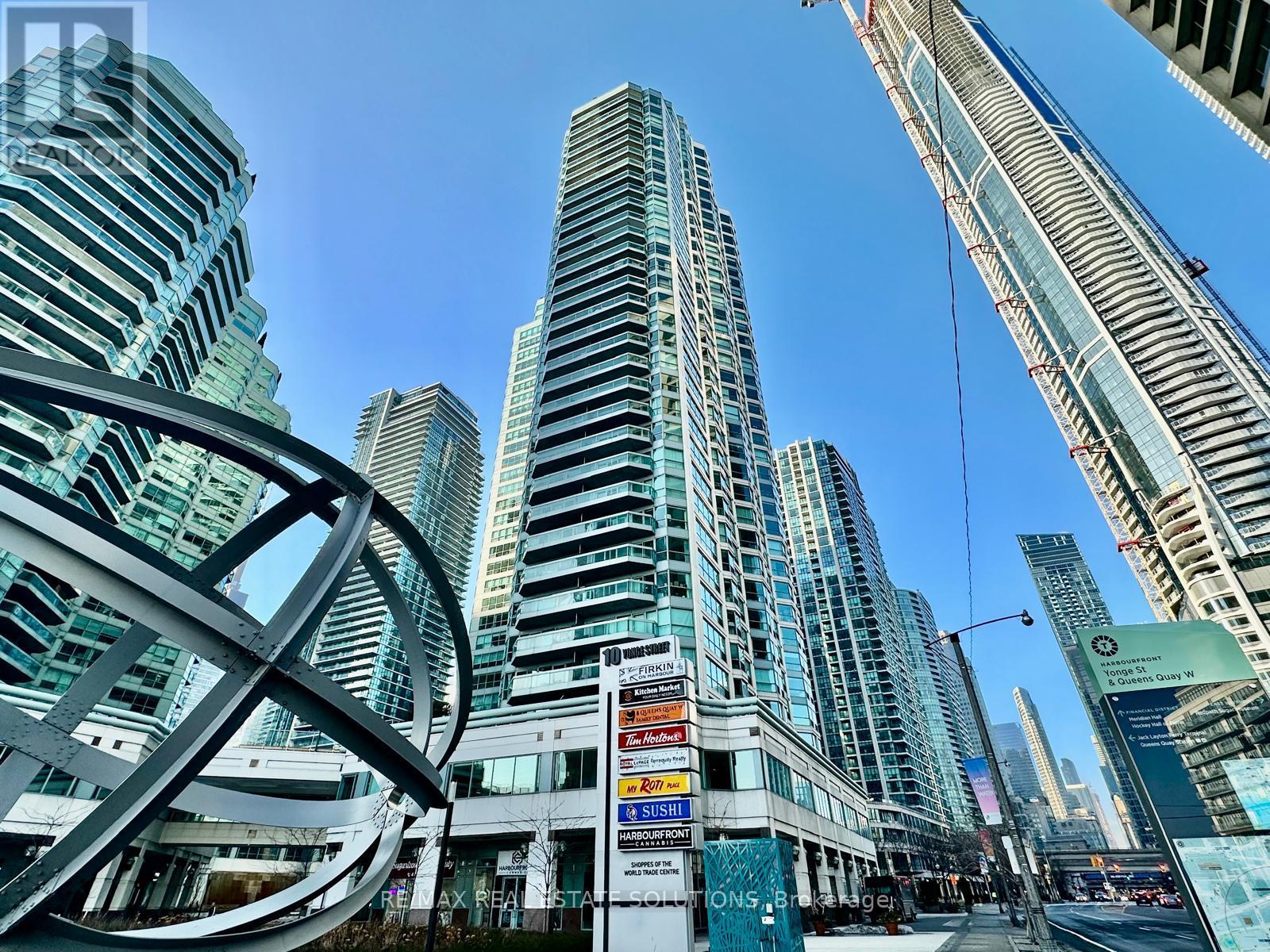 907 - 10 YONGE STREET, Toronto, Ontario