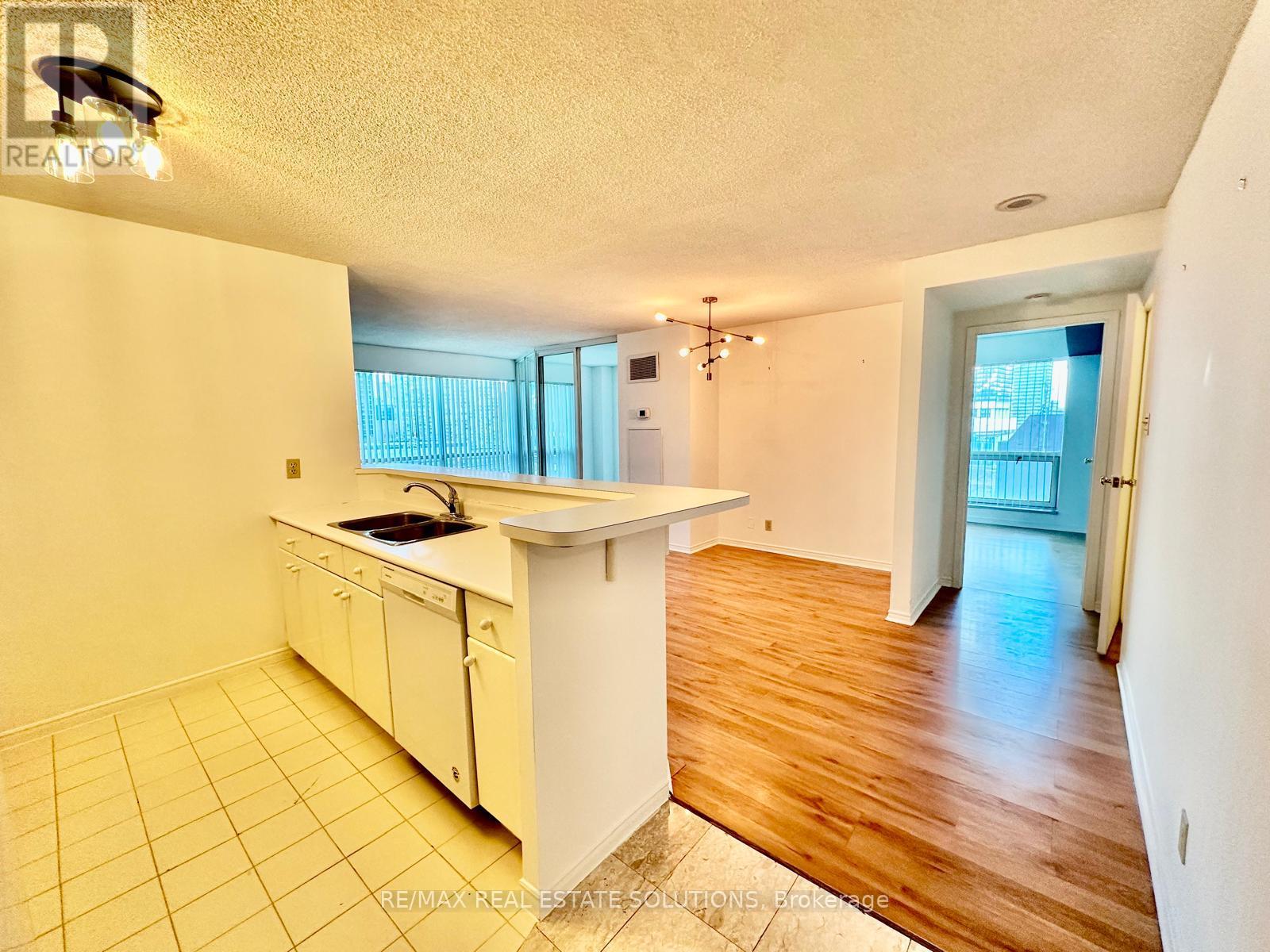 907 - 10 Yonge Street, Toronto, Ontario  M5E 1R4 - Photo 4 - C12679836