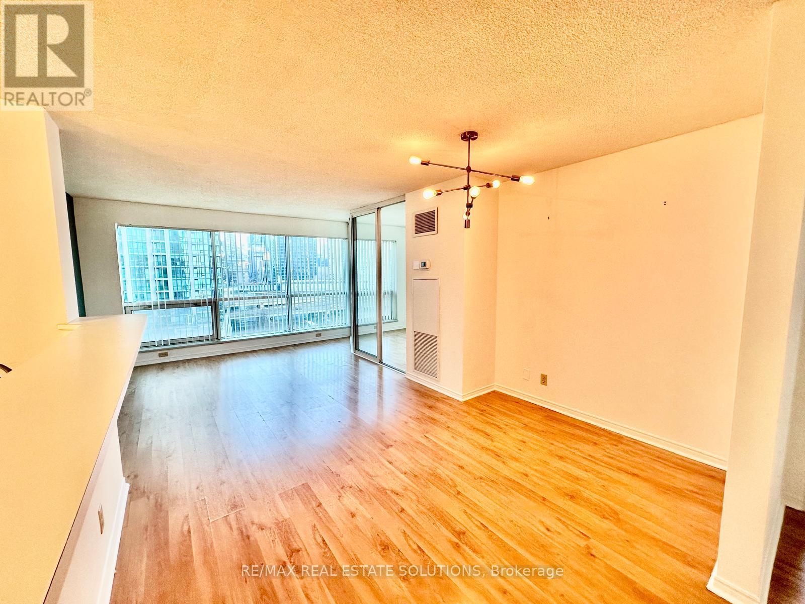 907 - 10 Yonge Street, Toronto, Ontario  M5E 1R4 - Photo 7 - C12679836