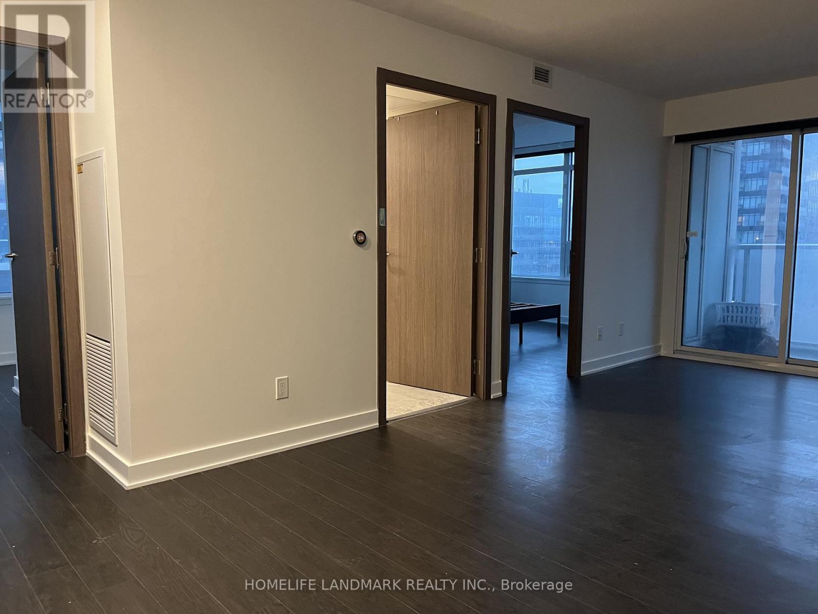 1506 - 17 Bathurst Street, Toronto, Ontario  M5V 0N1 - Photo 2 - C12679904