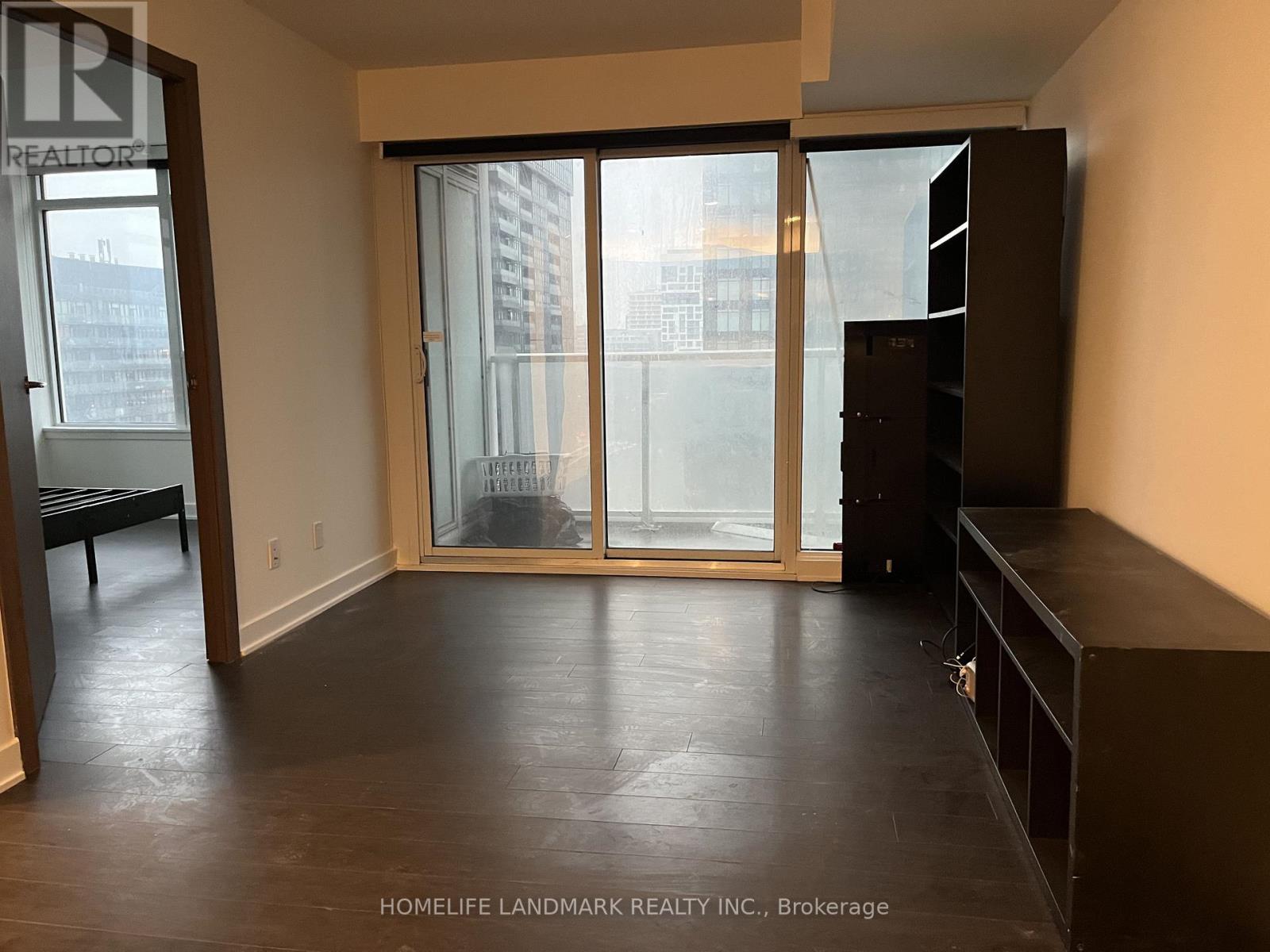 1506 - 17 Bathurst Street, Toronto, Ontario  M5V 0N1 - Photo 4 - C12679904