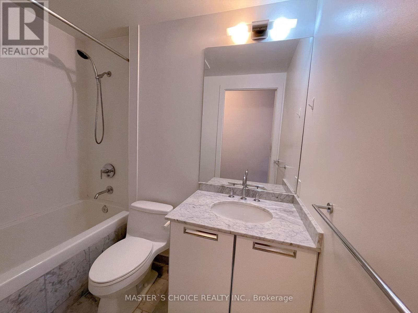 2212 - 33 Charles Street E, Toronto, Ontario  M4Y 1R9 - Photo 6 - C12679942