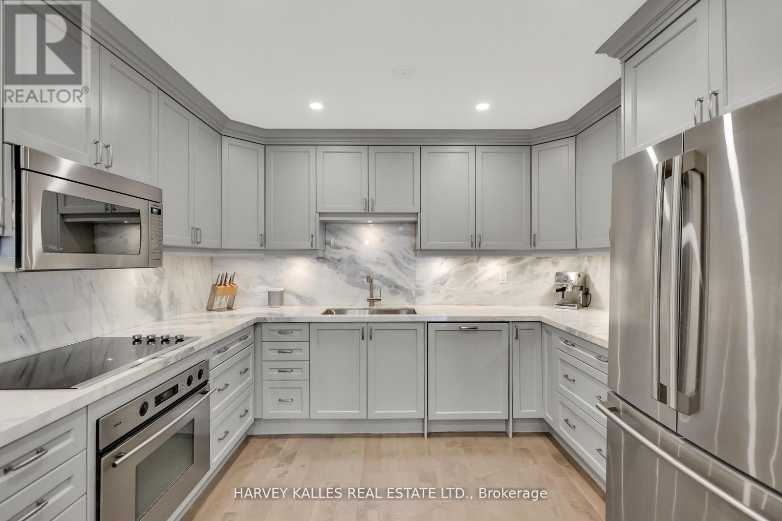 324-325 - 40 Sylvan Valley Way, Toronto, Ontario  M5M 4M3 - Photo 12 - C12679952