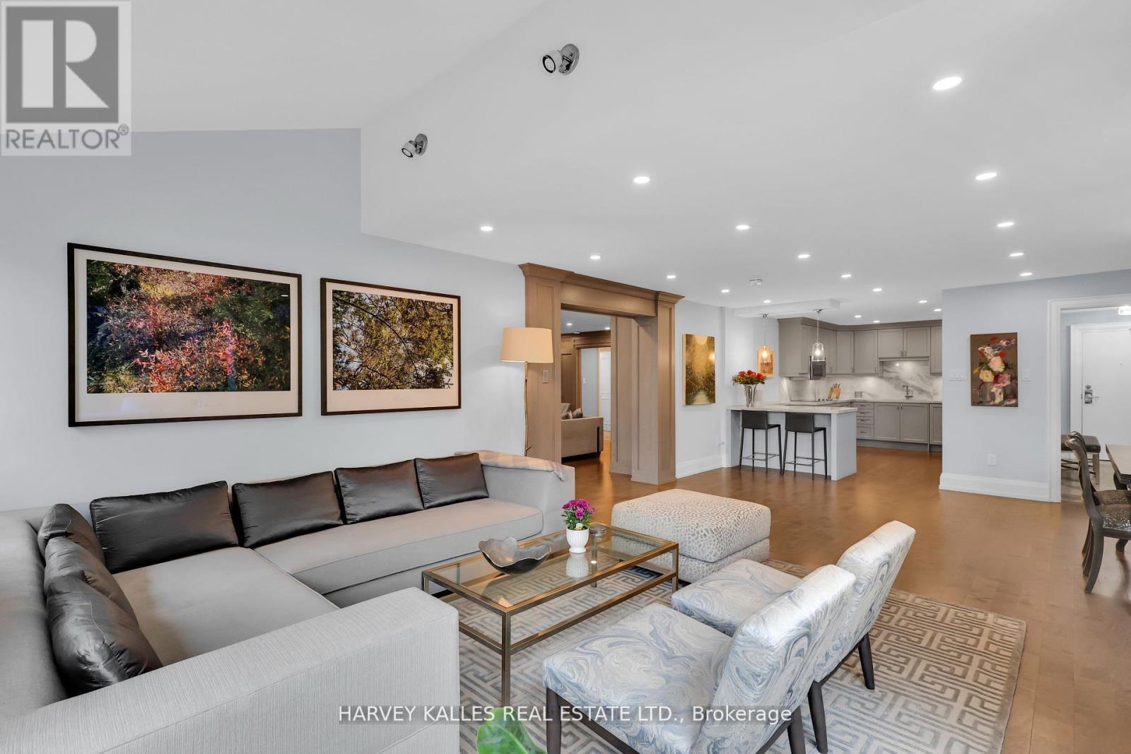 324-325 - 40 Sylvan Valley Way, Toronto, Ontario  M5M 4M3 - Photo 8 - C12679952