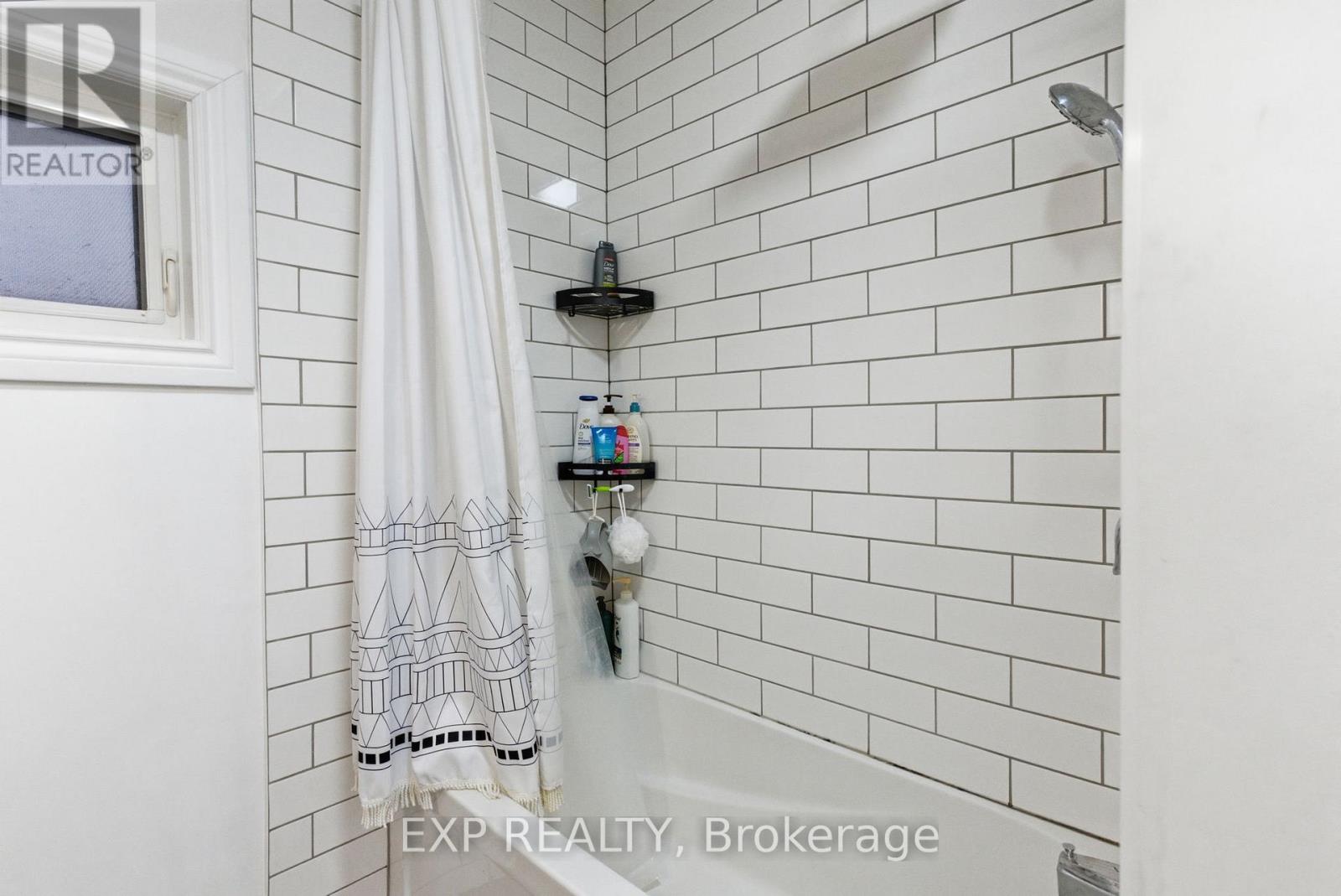 116 Thomas Street, Oshawa, Ontario  L1H 3W8 - Photo 16 - E12679684