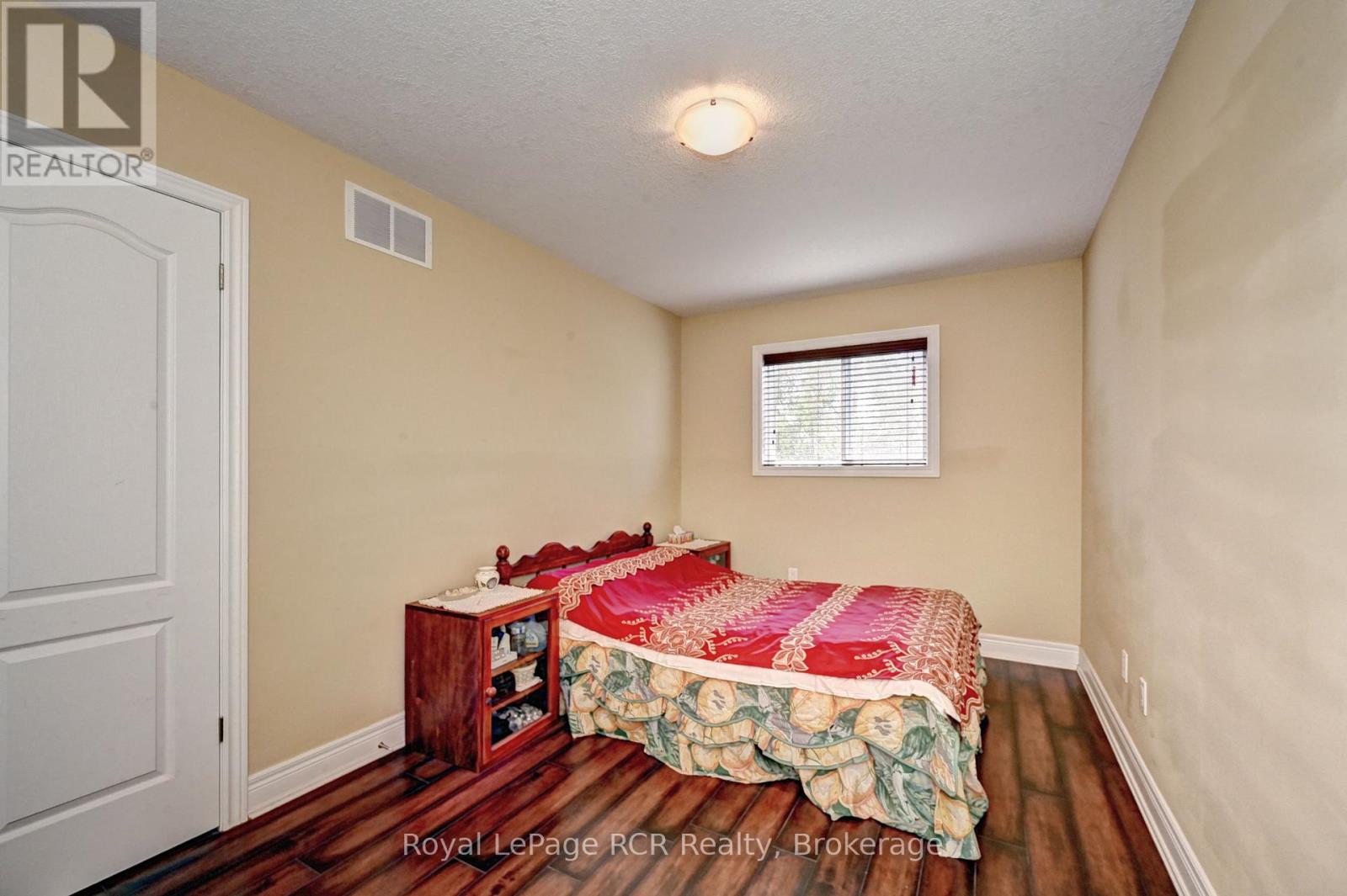 101 Douglas Street, West Grey, Ontario  N0G 1R0 - Photo 29 - X12509816