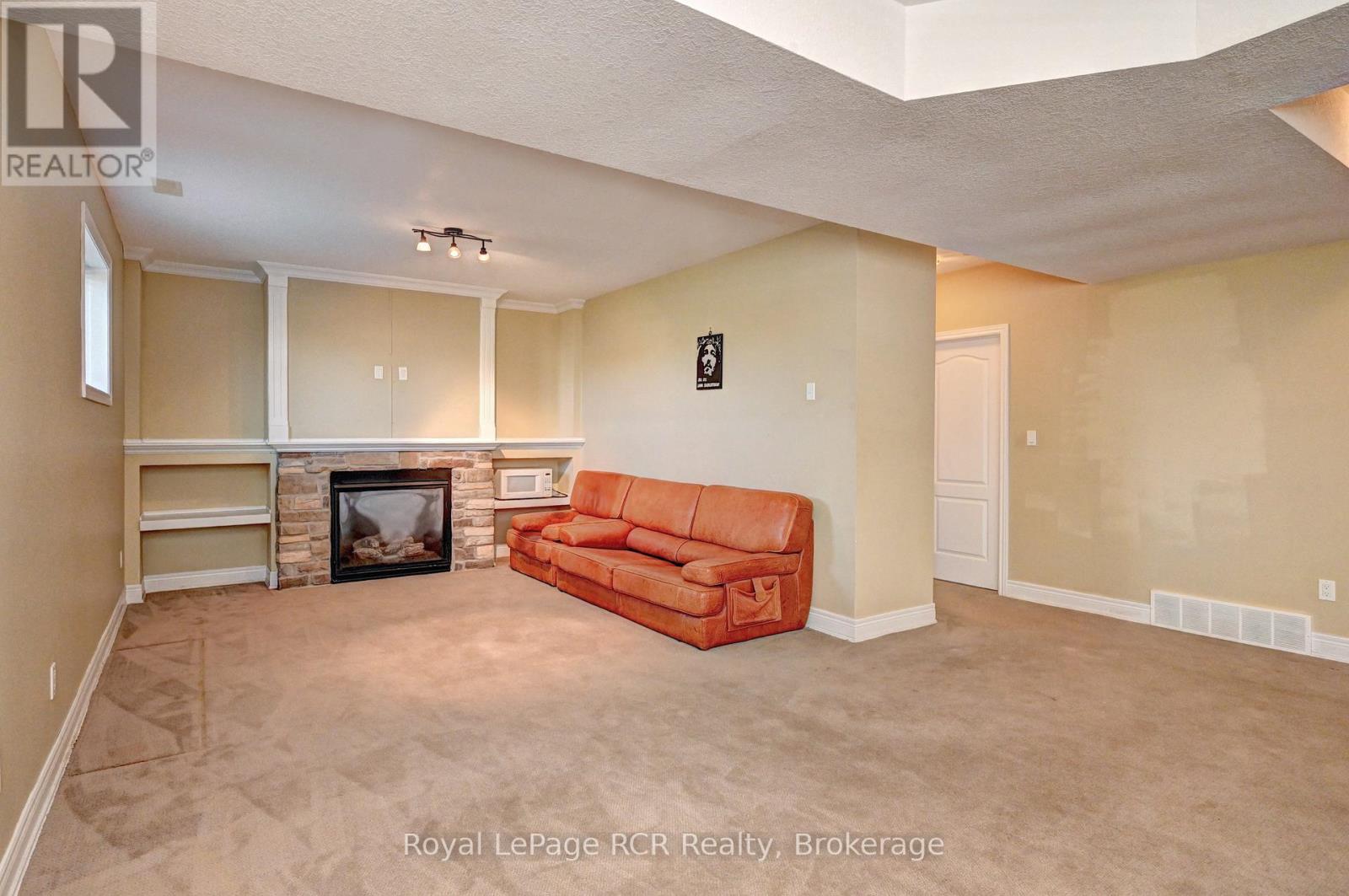 101 Douglas Street, West Grey, Ontario  N0G 1R0 - Photo 37 - X12509816